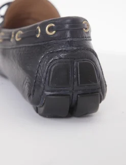 mocassino fondo gomma e soletto interno in vera pelle. Tomaia in morbidissima pelle martellata Uomo Mocassini