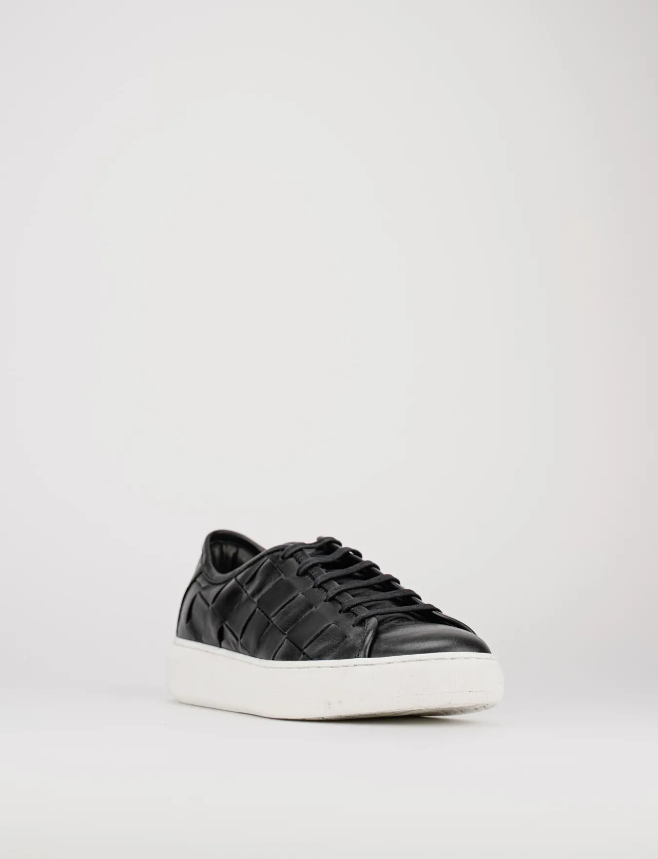 Clearance sneakers fondo gomma e soletto interno in vera pelle. tomaia in morbida pelle intrecciata Uomo Sneakers