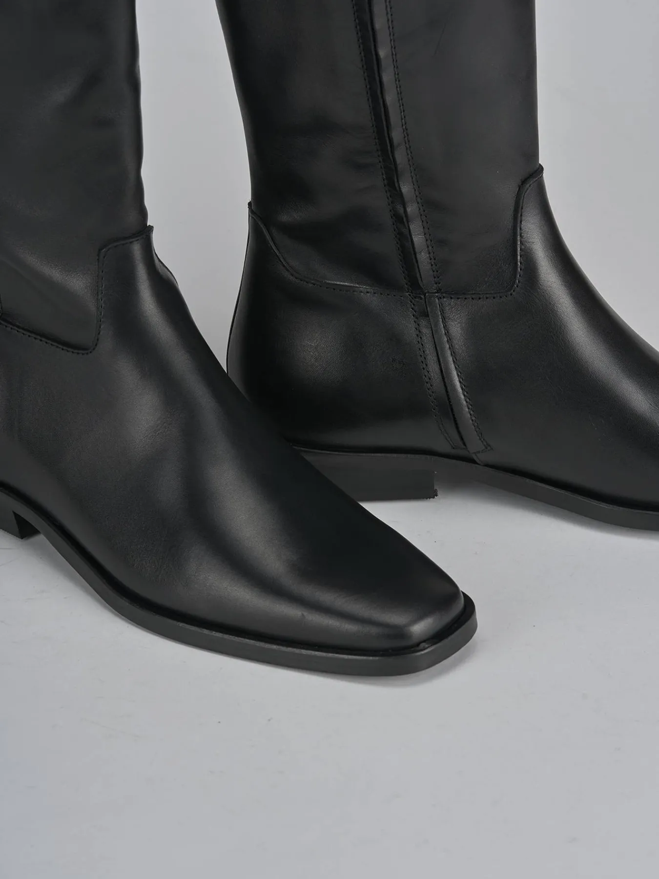 Outlet Stivali tacco 2cm pelle Donna Stivali Tacco Basso